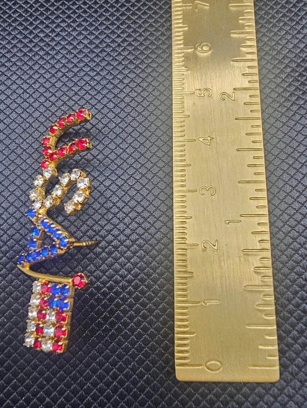 USA Rhinestone Letter Pin - Picture 2 of 3